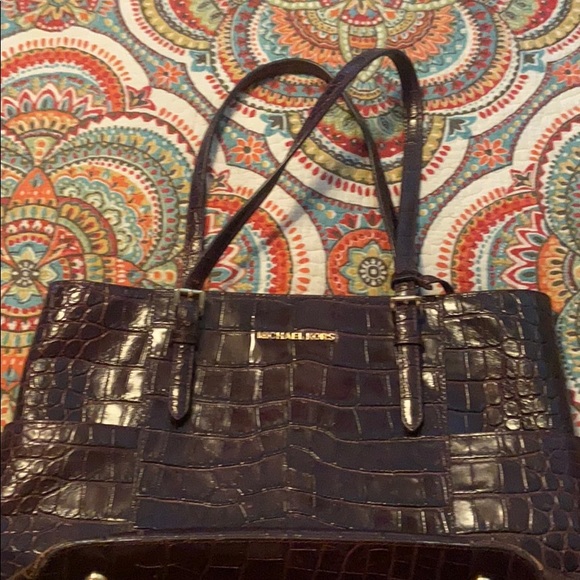 Michael Kors Handbags - Micheal Kors Purse